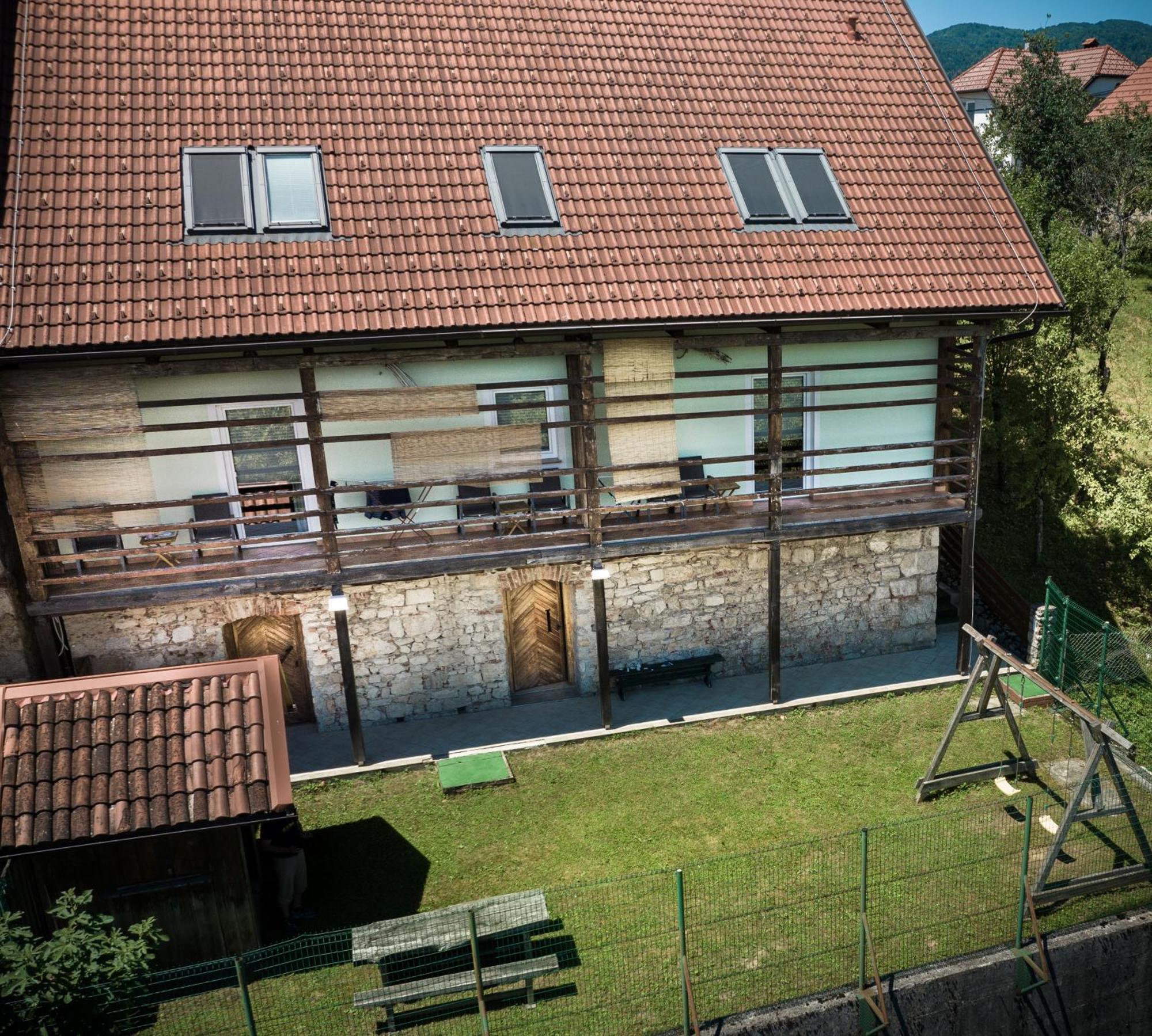 Apartments Suster Stari Trg ob Kolpi Εξωτερικό φωτογραφία